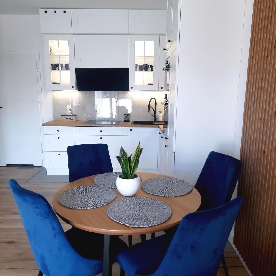 Lux Apartment Parking Gratis Złotów Exteriör bild