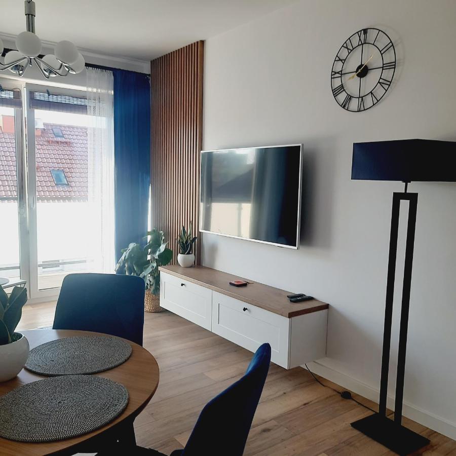 Lux Apartment Parking Gratis Złotów Exteriör bild